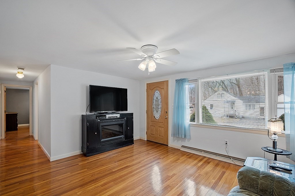 162 Senna Road Fitchburg, MA 01420 - Photo 2 of 34 Gallery Image 2