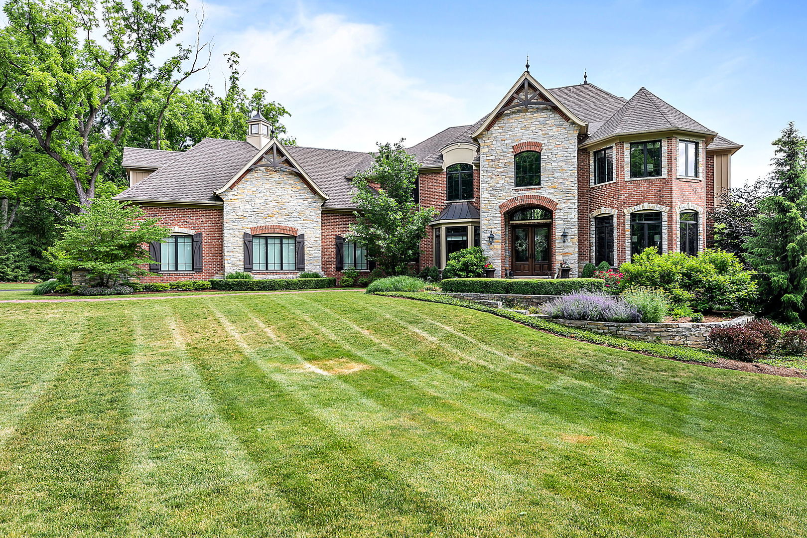 6-n593 Denker Road St. Charles, IL 60175 - Photo 3 of 28 Gallery Image 3