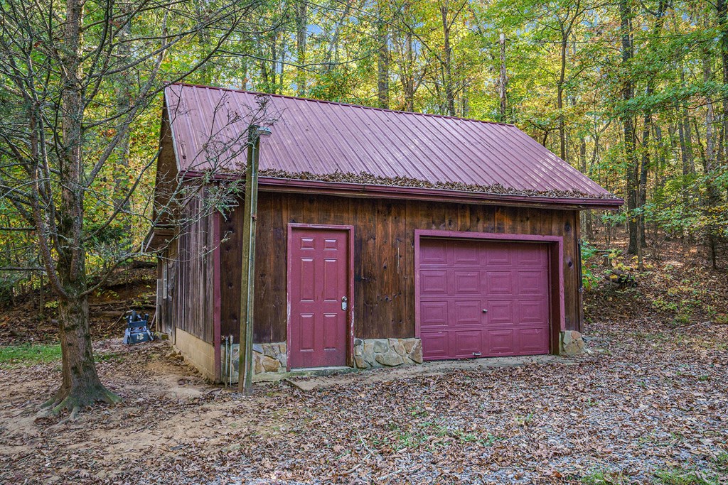 98 Bear Lane Blue Ridge, GA 30513 - Photo 20 of 31