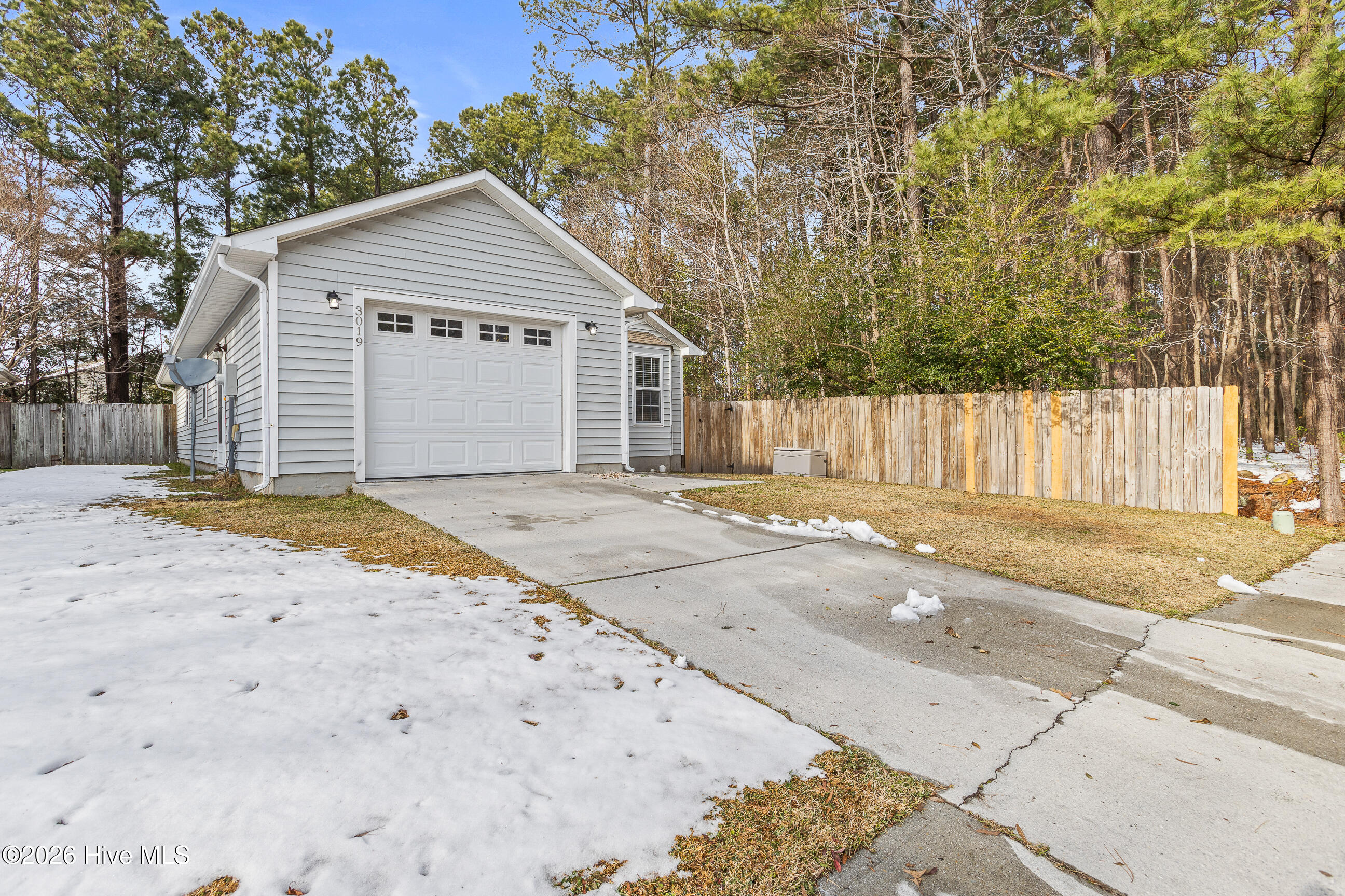 3019 Derby Run Road Jacksonville, NC 28546 - Photo 3 of 30 01-3