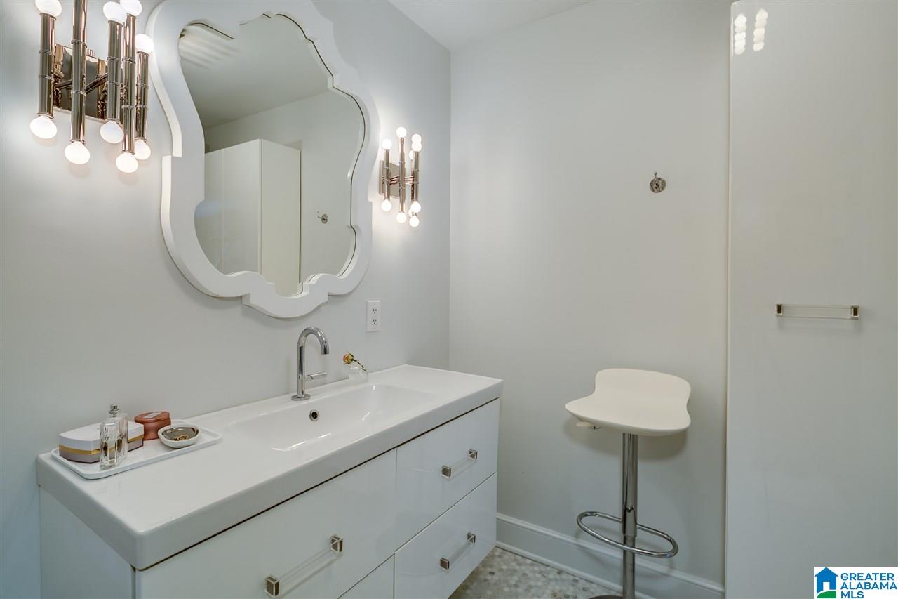 2647 Abingdon Road Birmingham, AL 35243 - Photo 43 of 50