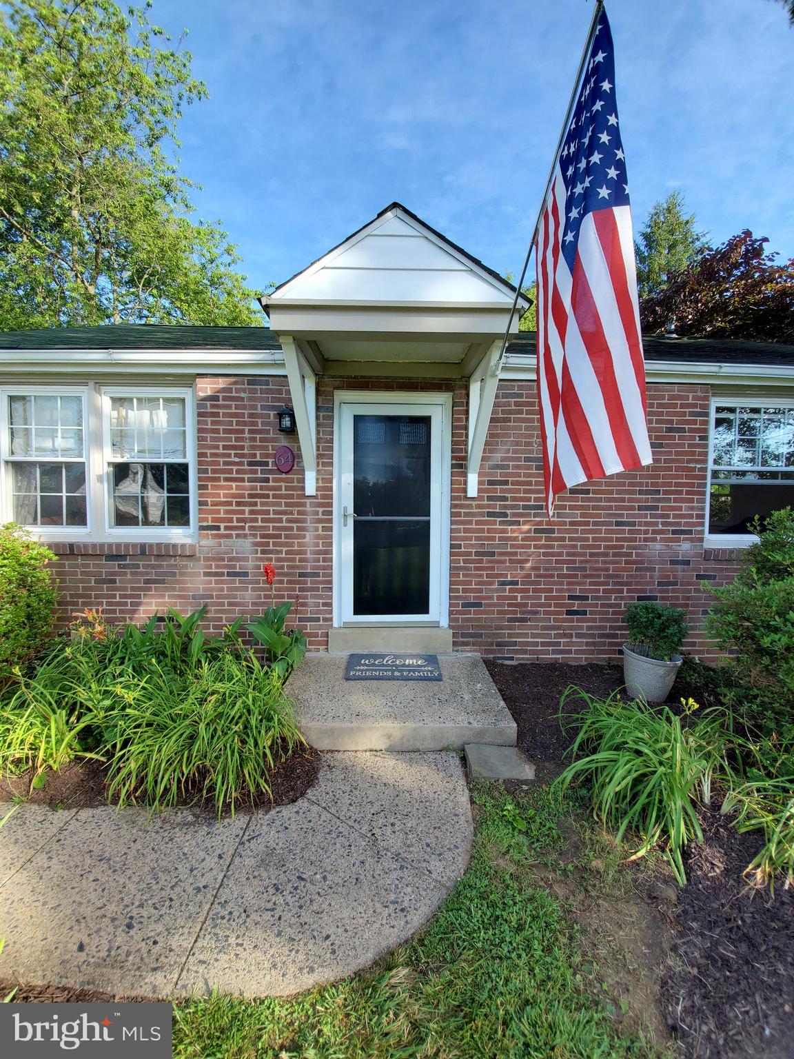 64 James Road Broomall, PA 19008 - Photo 2 of 16 Gallery Image 2