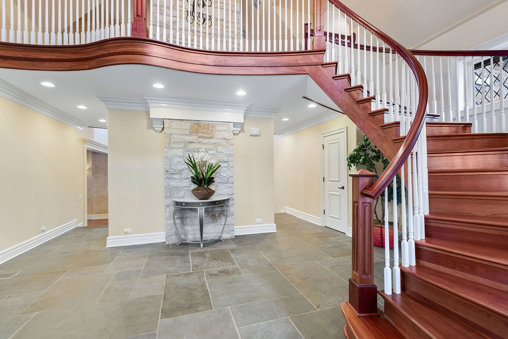 1560 South Ridge Road Lake Forest, IL 60045 - Photo 2 of 27 a view of entryway with a front door