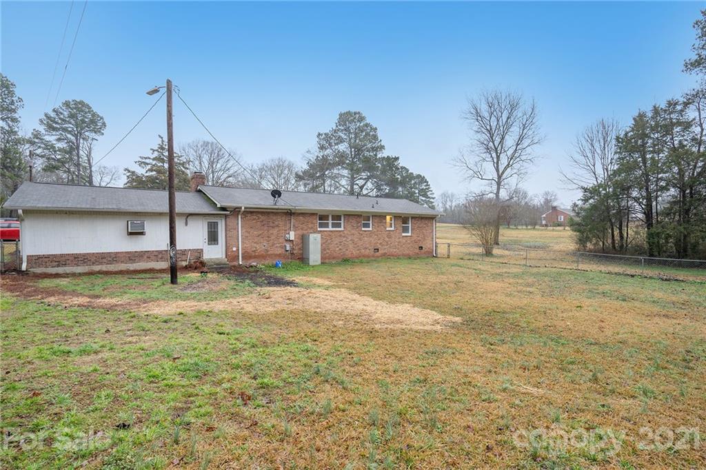 2652 J B Denton Road Lancaster, SC 29720 - Photo 4 of 31 Gallery Image 4