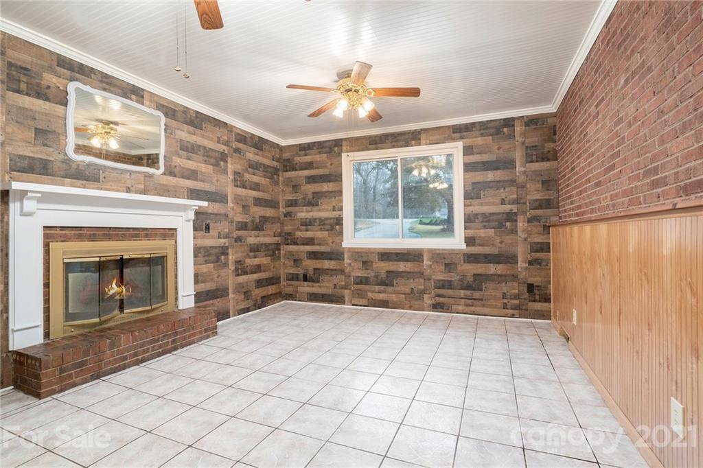 2652 J B Denton Road Lancaster, SC 29720 - Photo 6 of 31 Gallery Image 6