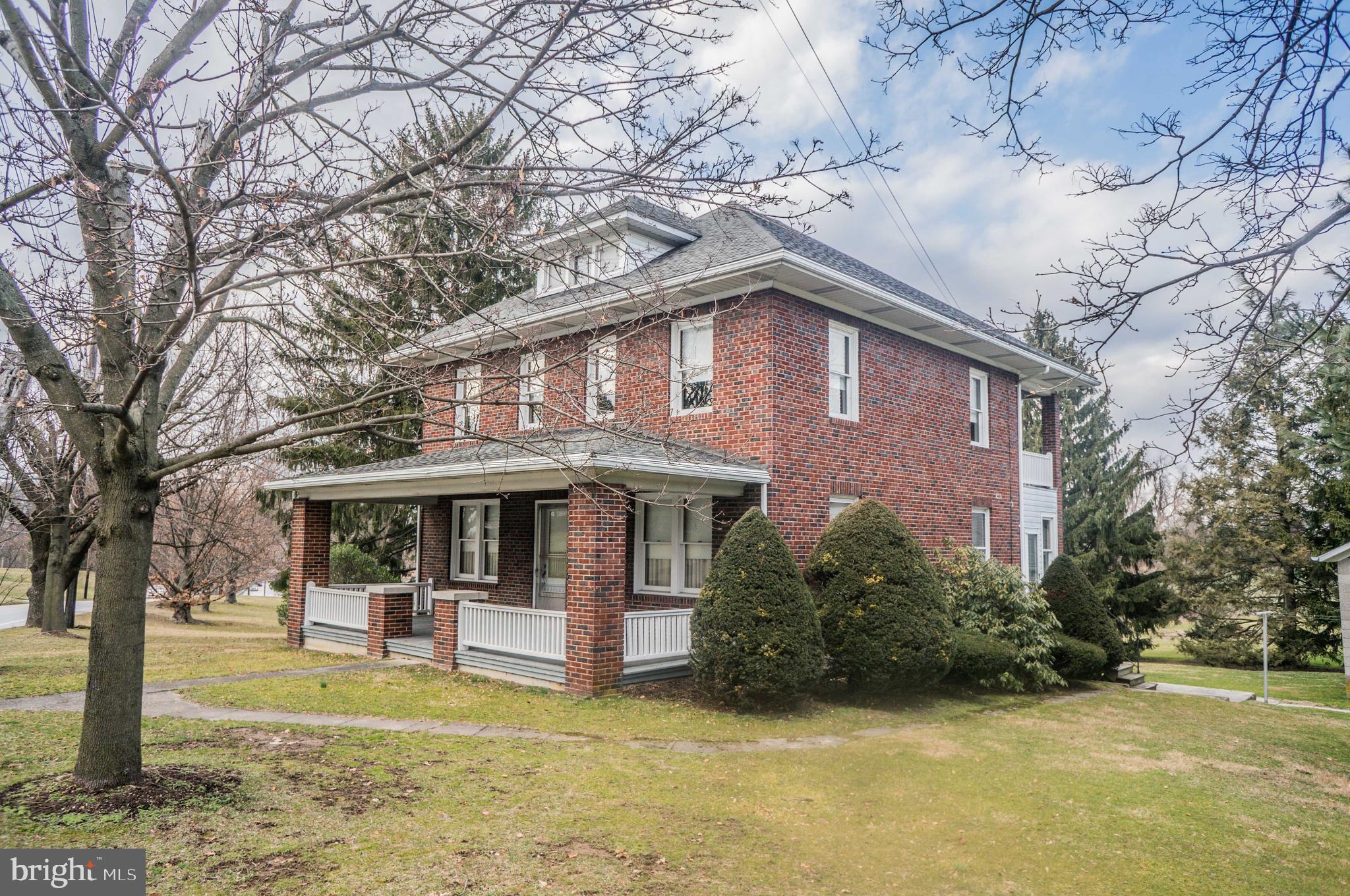 2555 Springwood Road York, PA 17402 - Photo 1 of 67 Gallery Image 1