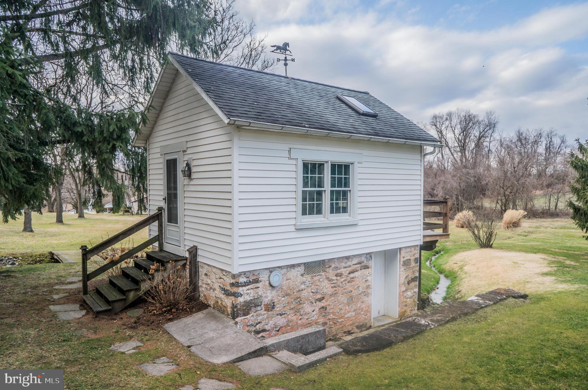 2555 Springwood Road York, PA 17402 - Photo 20 of 67 Gallery Image 20