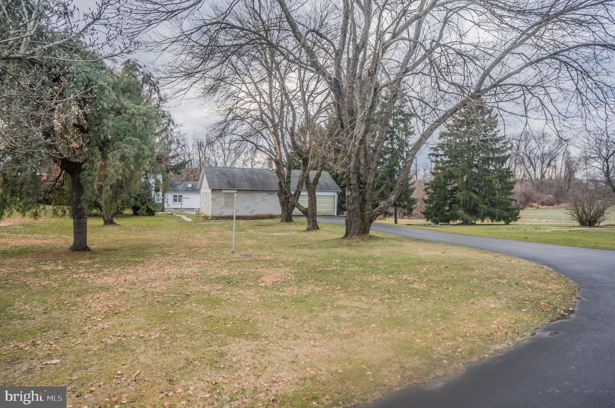 2555 Springwood Road York, PA 17402 - Photo 63 of 67 Gallery Image 63