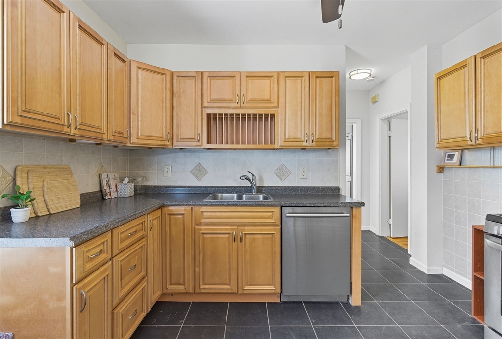20 Rice Street, Unit 2 Brookline, MA 02445 - Photo 9 of 26 Gallery Image 9
