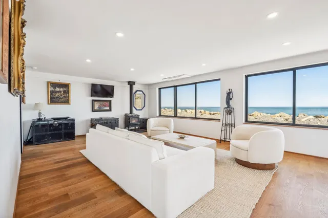 $3,590,000 | 1681 Ocean Boulevard, Rye, NH 03870