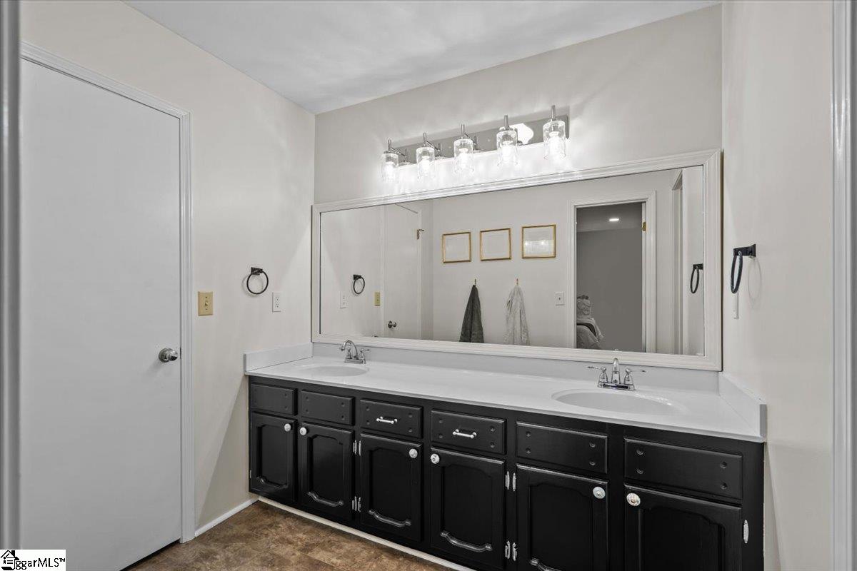 10812 Anderson Road Piedmont, SC 29673 - Photo 14 of 35 Gallery Image 14