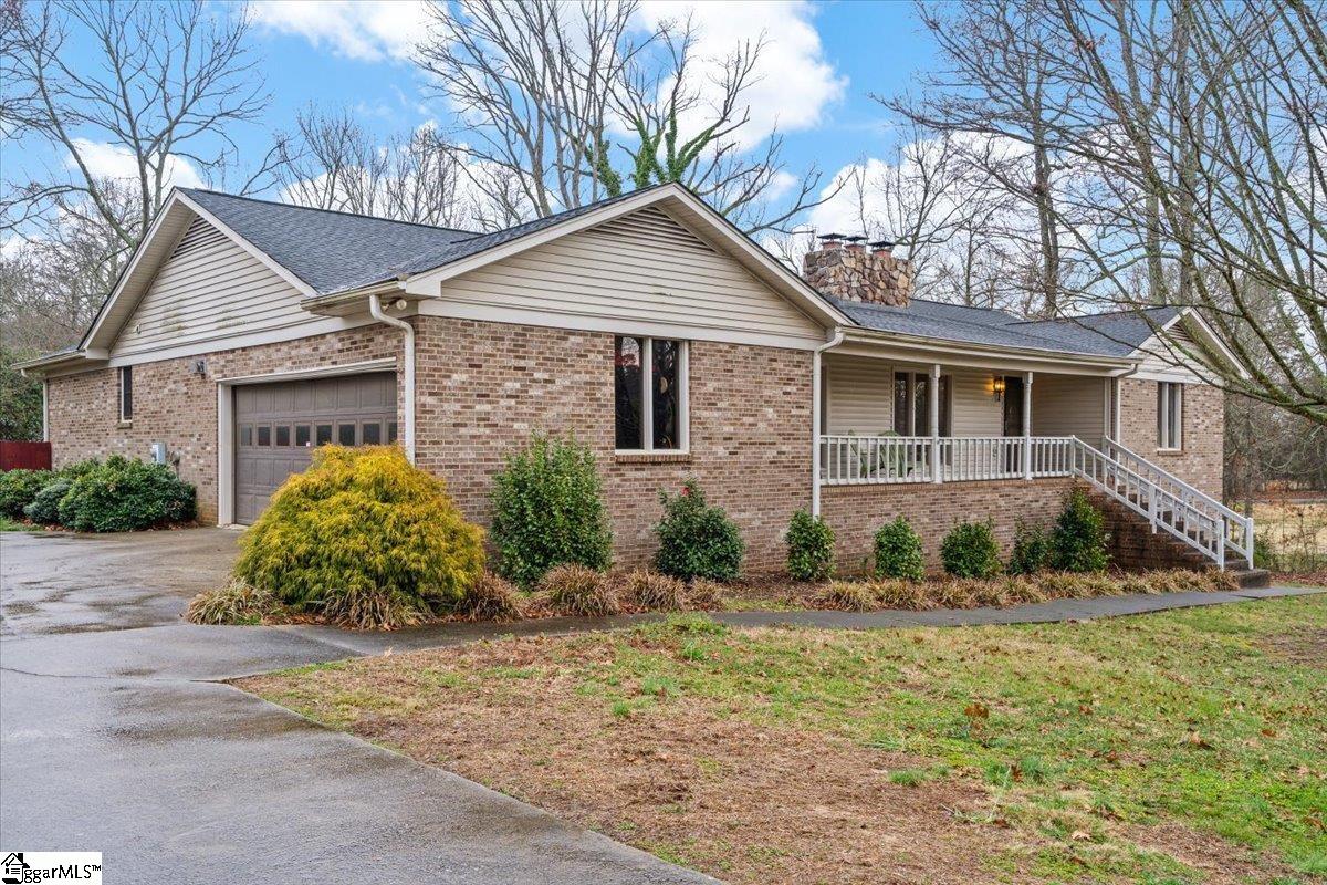 10812 Anderson Road Piedmont, SC 29673 - Photo 2 of 35 Gallery Image 2