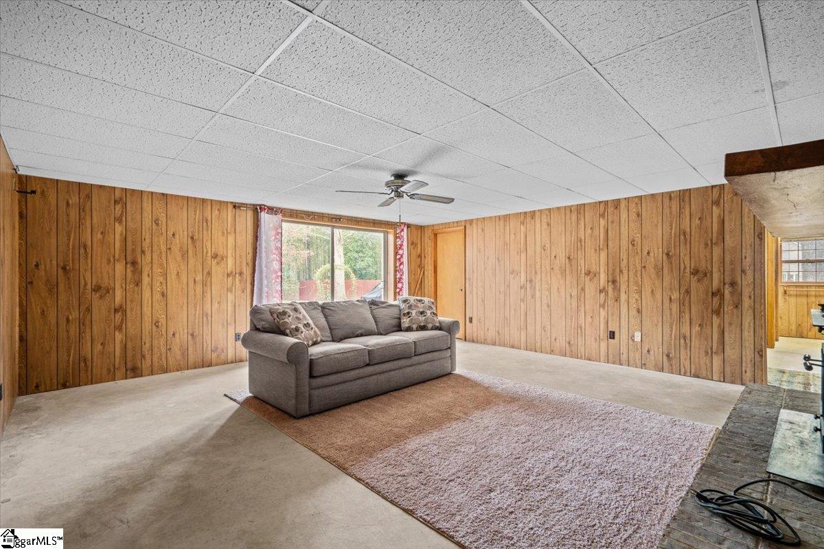 10812 Anderson Road Piedmont, SC 29673 - Photo 24 of 35 Gallery Image 24