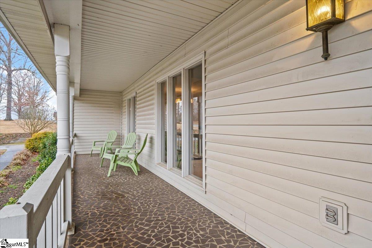 10812 Anderson Road Piedmont, SC 29673 - Photo 4 of 35 Gallery Image 4