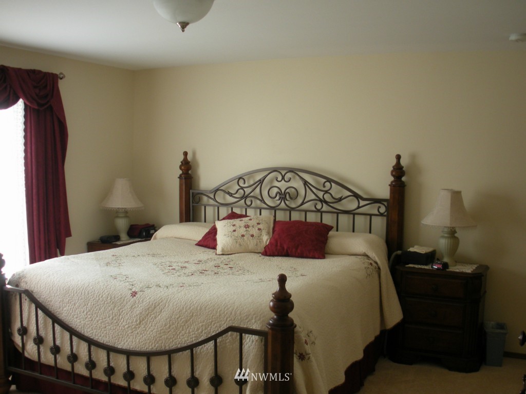 8841 181st Way Southwest Rochester, WA 98579 - Photo 11 of 19