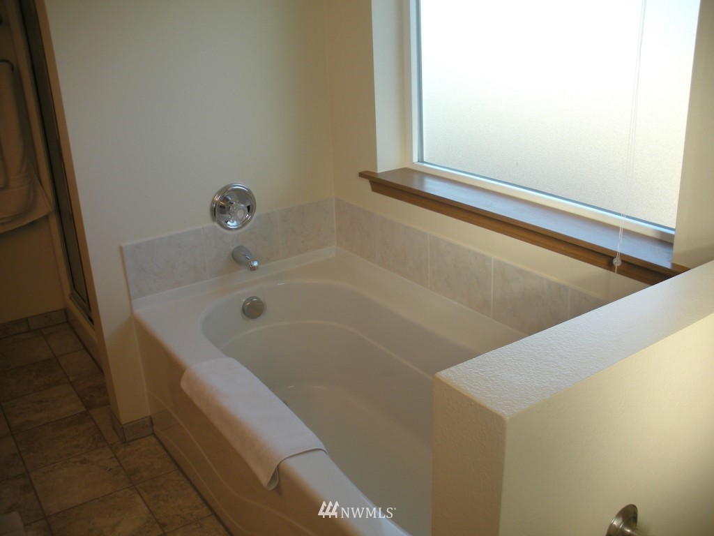 8841 181st Way Southwest Rochester, WA 98579 - Photo 14 of 19