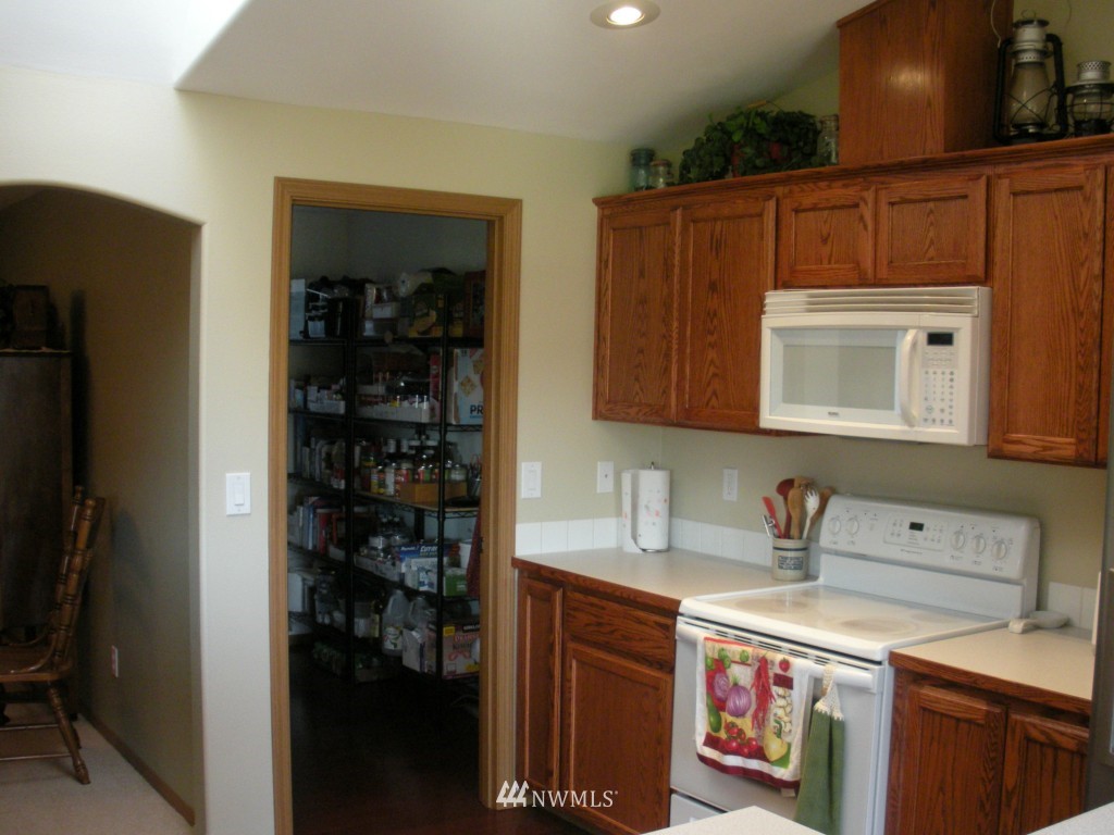 8841 181st Way Southwest Rochester, WA 98579 - Photo 6 of 19