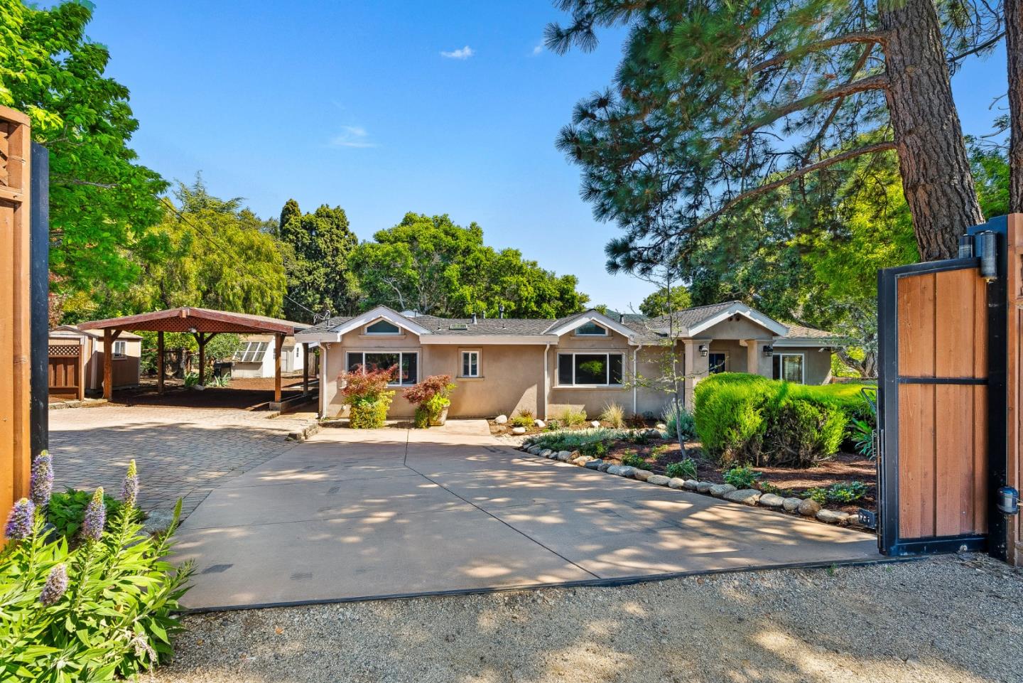 75 Poppy Road Carmel Valley, CA 93924 - Photo 4 of 33 Gallery Image 4