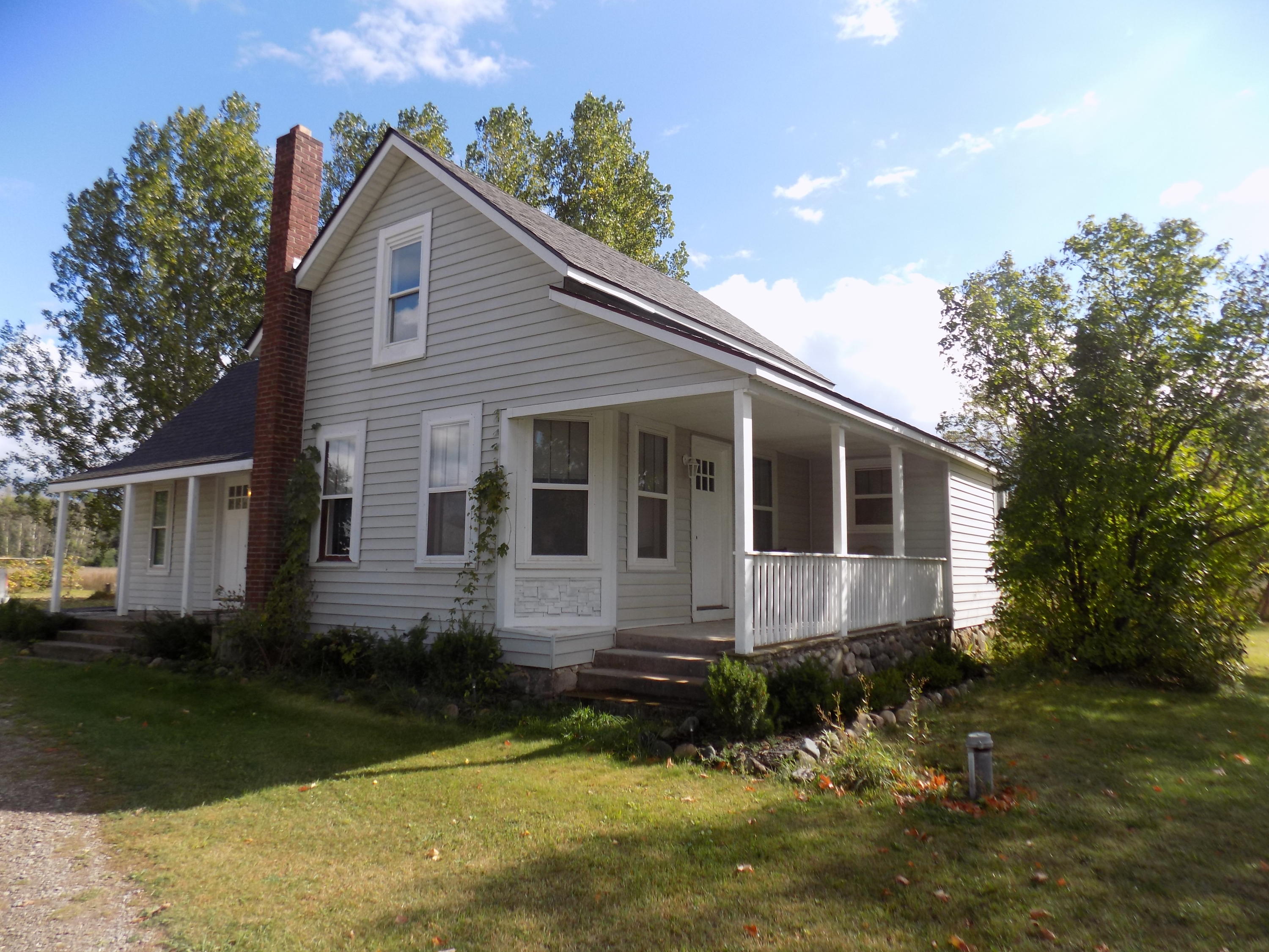 7644 South River Road Cheboygan, MI 49721 - Photo 1 of 17 Gallery Image 1