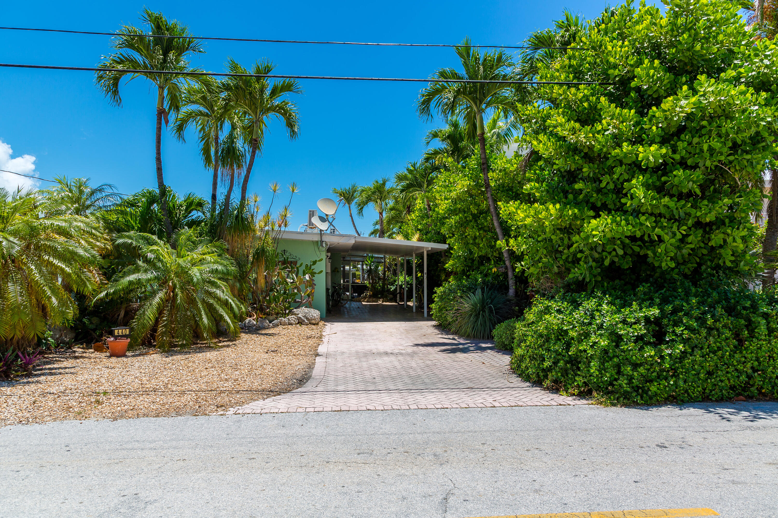 440 11th Street Key Colony Beach, FL 33051 - Photo 3 of 45 A85A5150