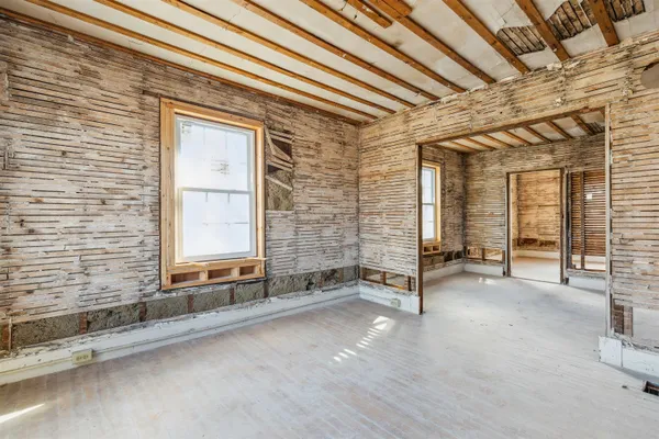$215,000 | 99 Depot Street, Hartford, VT 05088