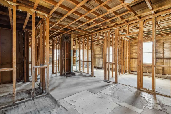 $215,000 | 99 Depot Street, Hartford, VT 05088