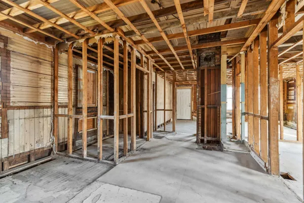 $215,000 | 99 Depot Street, Hartford, VT 05088