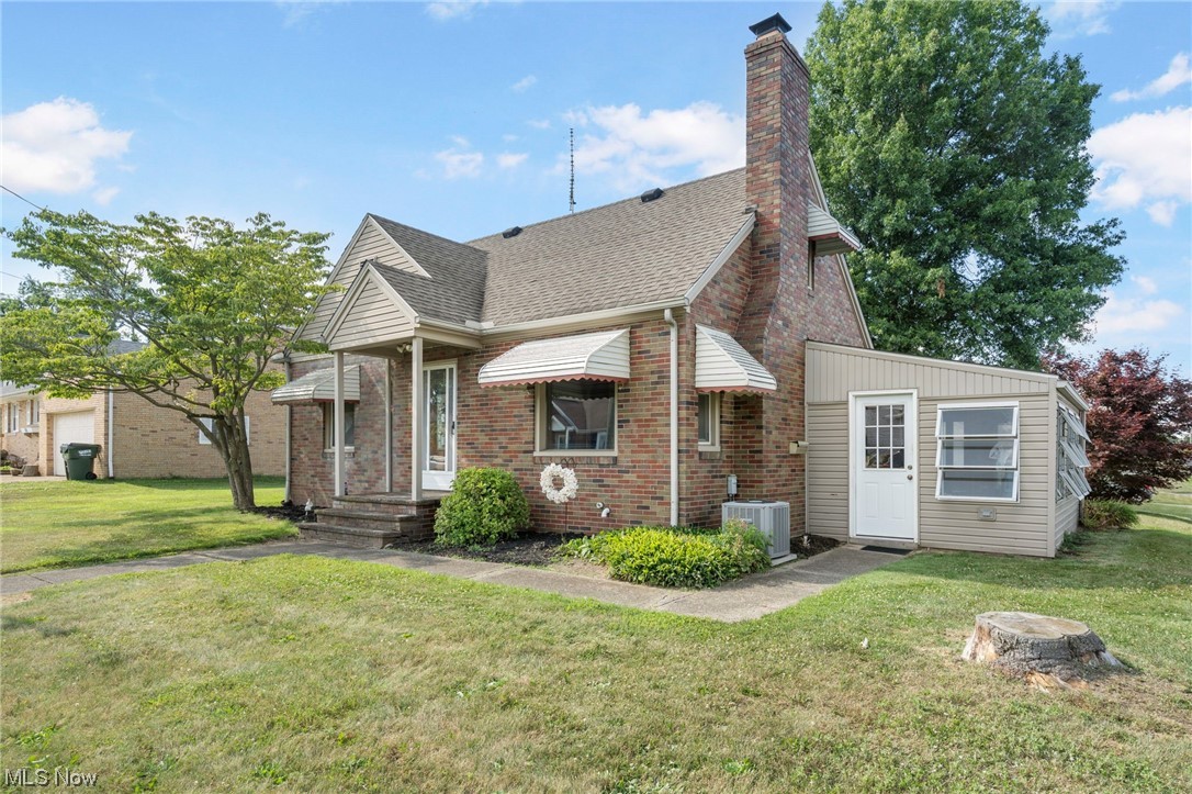 4505 Emma Place Northwest Canton, OH 44708 - Photo 2 of 22 Gallery Image 2