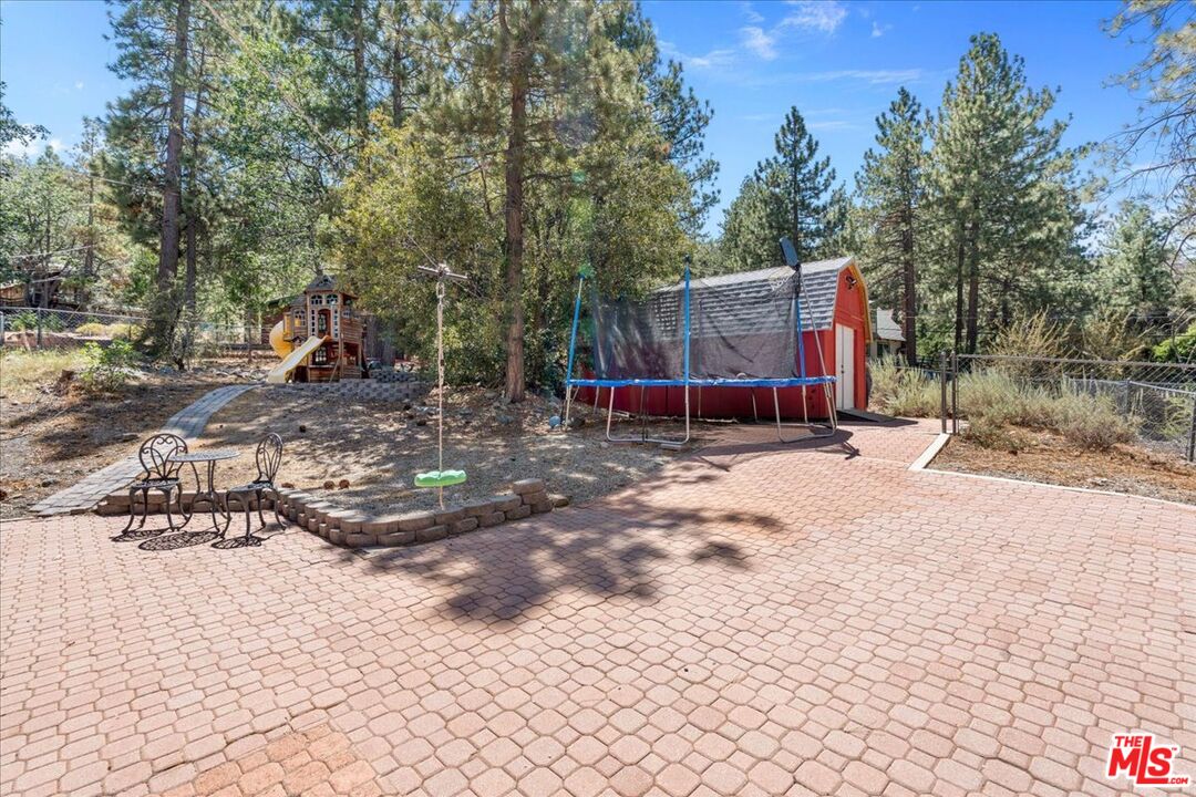 490 Lark Road Wrightwood, CA 92397 - Photo 28 of 40 Gallery Image 28