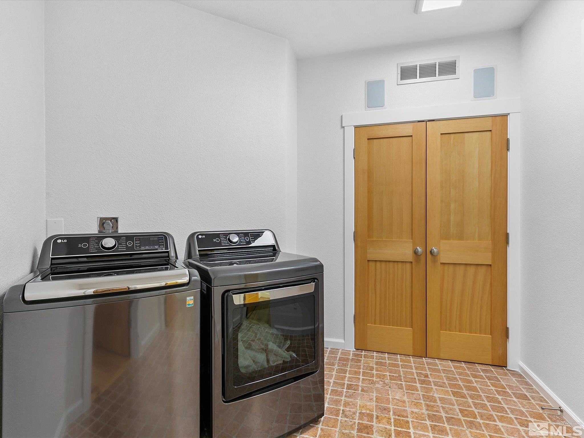 2580 Edgerock Road Reno, NV 89519 - Photo 32 of 40 Photo 32