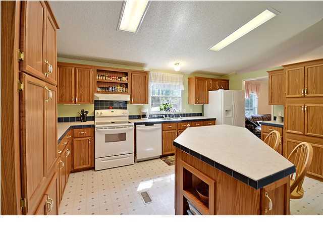 684 Main Road Johns Island, SC 29455 - Photo 3 of 24