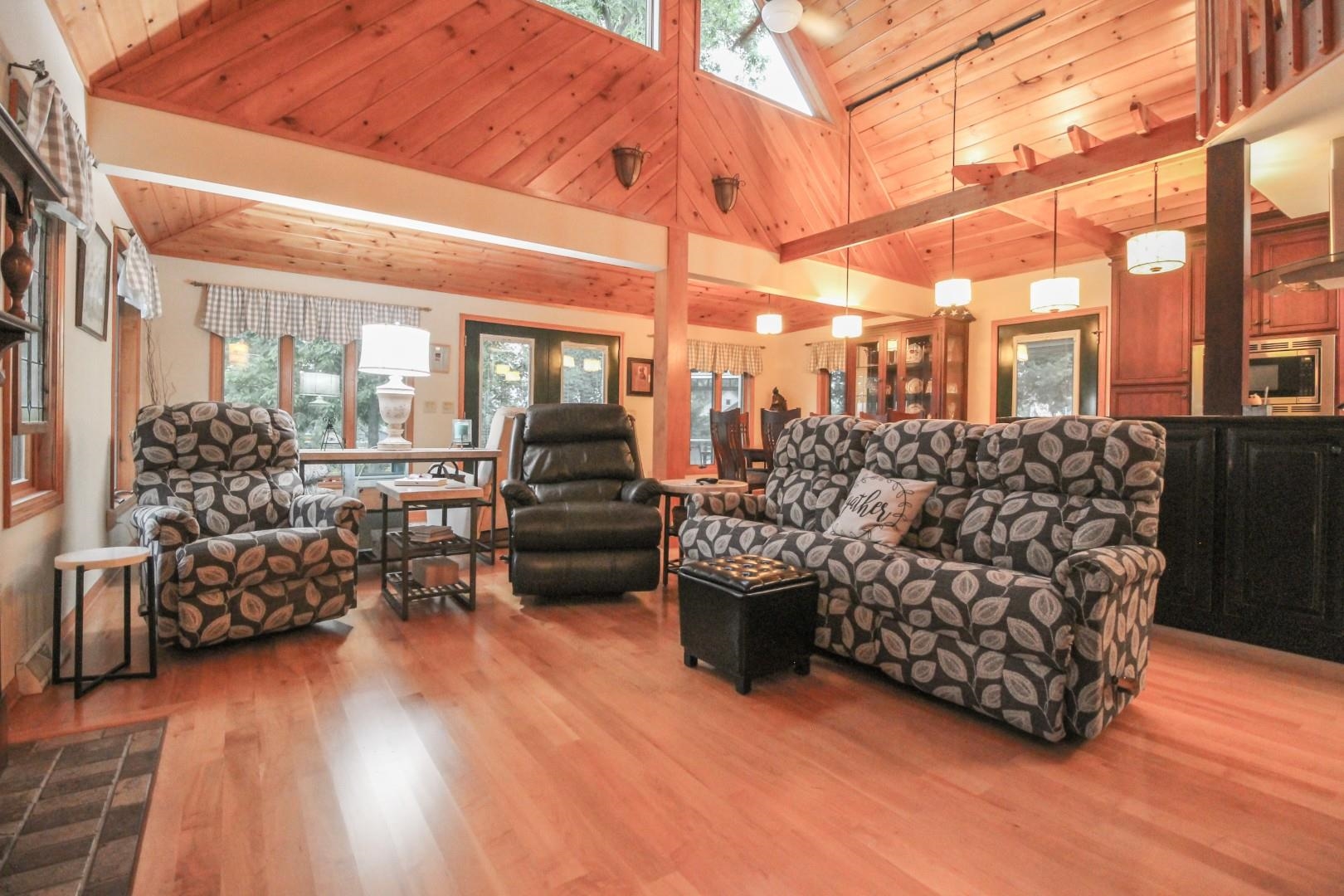 W9056 Ripley Road Cambridge, WI 53523 - Photo 4 of 78 Gallery Image 4