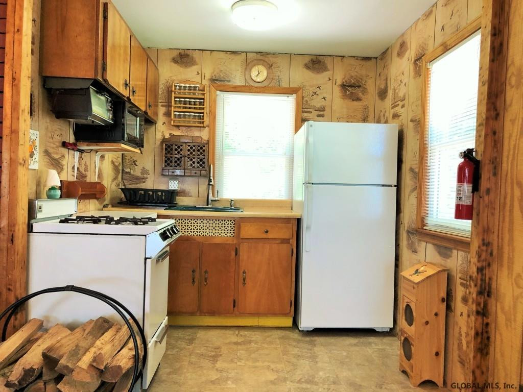 393 Roe Road Worcester, NY 12064 - Photo 5 of 31 Photo 5