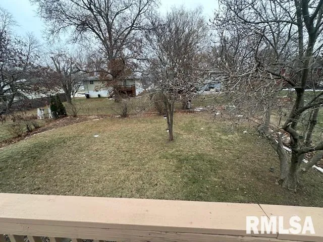 $2,400 | 7414 North Parliament Place, Peoria, IL 61614