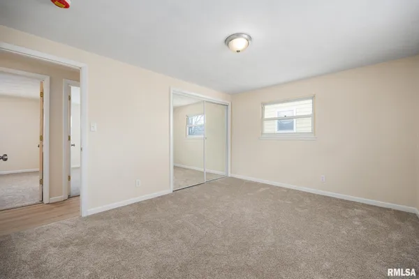 $2,400 | 7414 North Parliament Place, Peoria, IL 61614