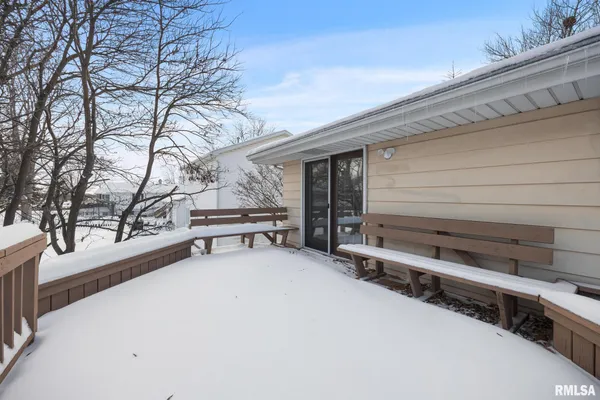 $2,400 | 7414 North Parliament Place, Peoria, IL 61614