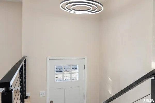 $2,400 | 7414 North Parliament Place, Peoria, IL 61614