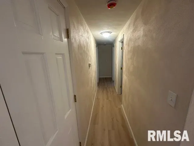 $2,400 | 7414 North Parliament Place, Peoria, IL 61614