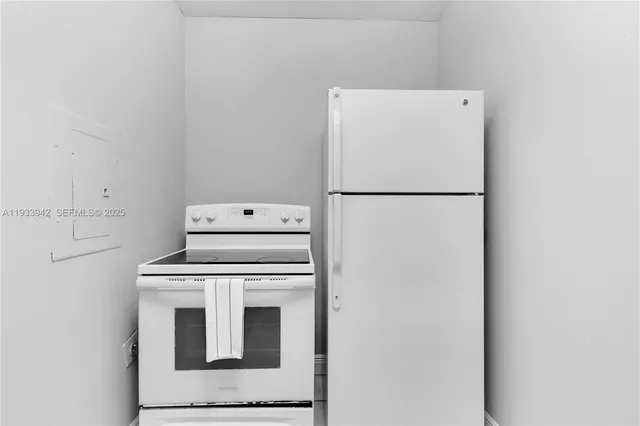 $1,300 | 427 Northeast 107th Street, Unit 2, Miami, FL 33161