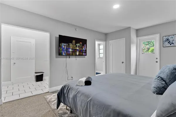 $1,450 | 427 Northeast 107th Street, Unit 2, Miami, FL 33161
