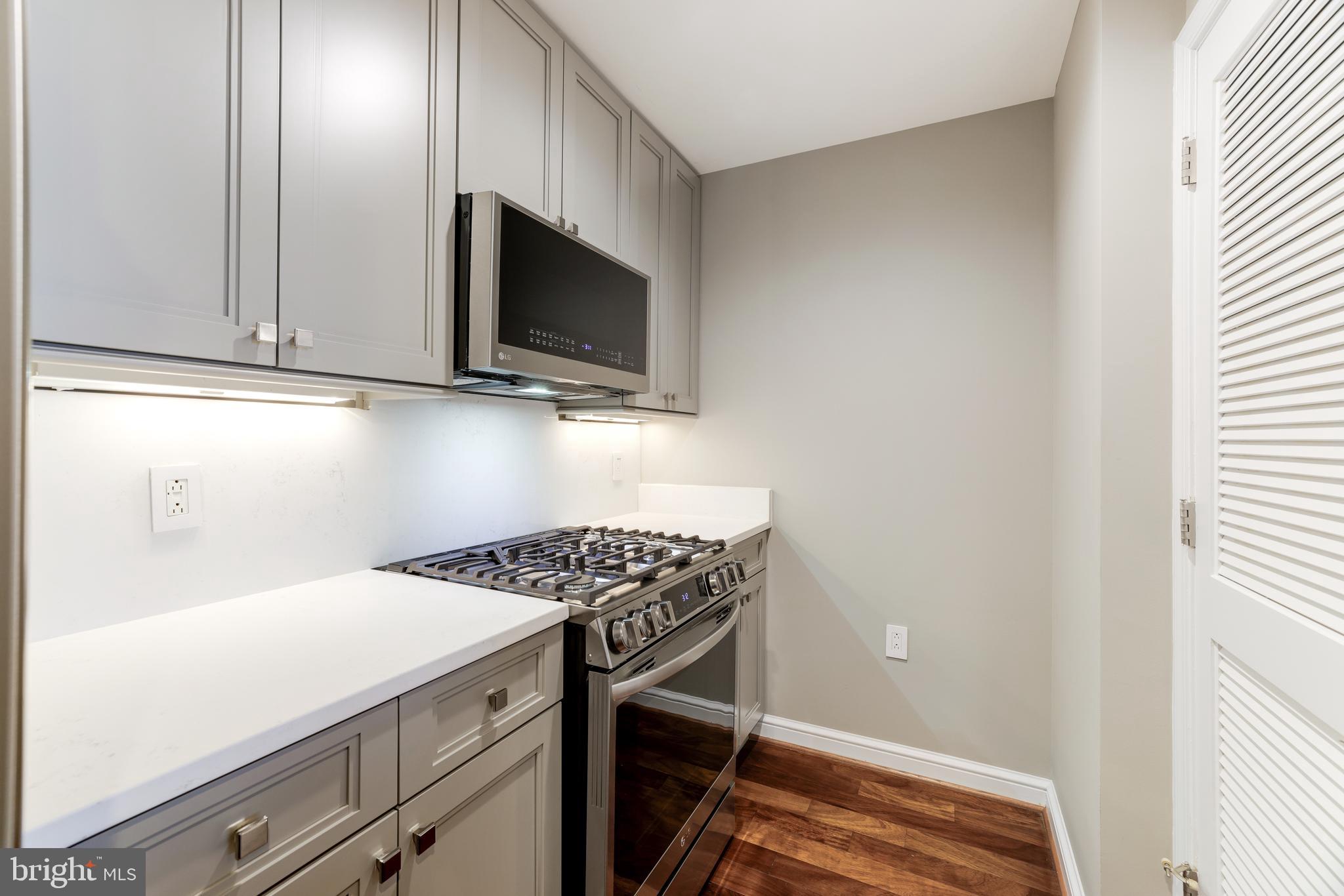 11990 Market Street, Unit 914 Reston, VA 20190 - Photo 17 of 67