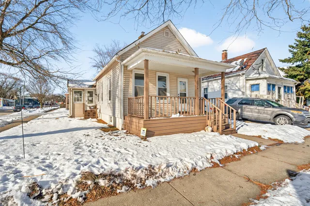 $169,900 | 4324 8th Avenue, Kenosha, WI 53140