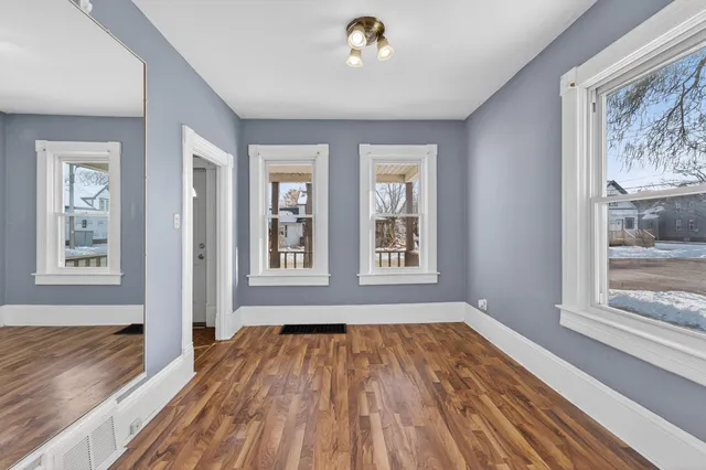 $159,900 | 4324 8th Avenue, Kenosha, WI 53140