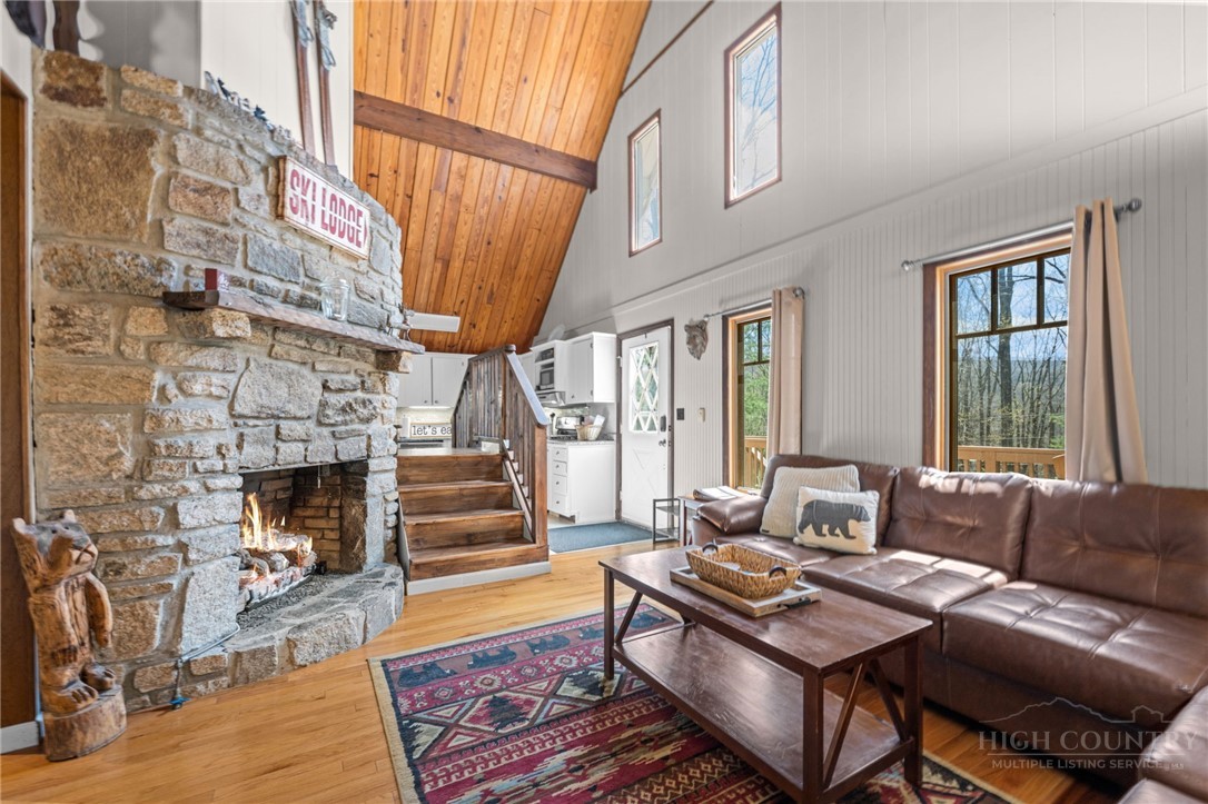 104 Oak Road Beech Mountain, NC 28604 - Photo 5 of 21