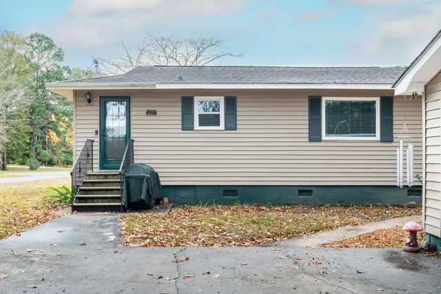 $420,000 | 1216 Gibson Avenue, Hanahan, SC 29410