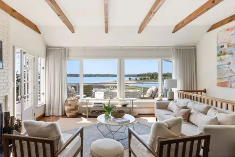 $5,350,000 | 11 East Harbor Drive, Sag Harbor, NY 11963