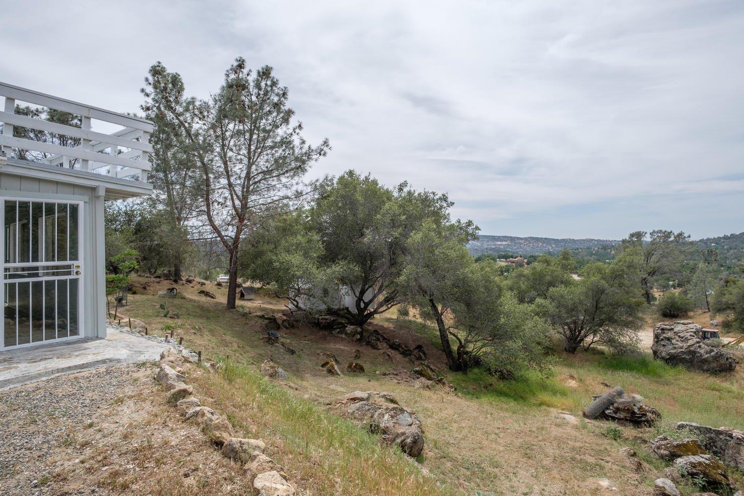 29390 Revis Road Coarsegold, CA 93614 - Photo 19 of 32 Gallery Image 19