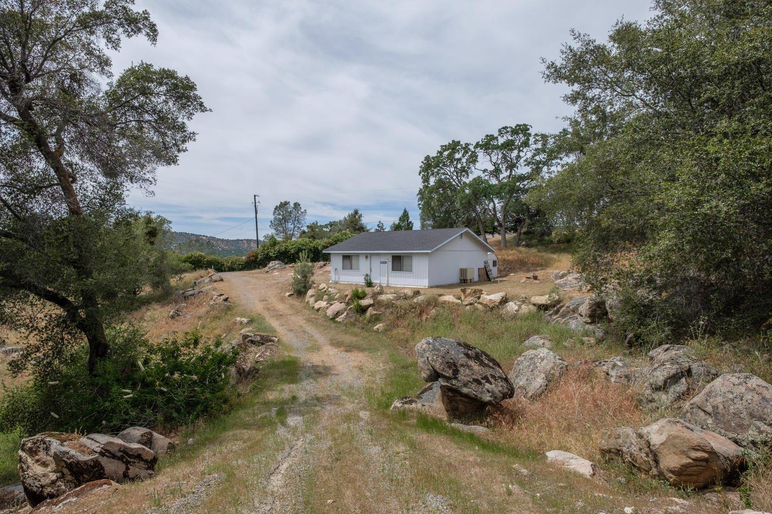 29390 Revis Road Coarsegold, CA 93614 - Photo 23 of 32 Gallery Image 23