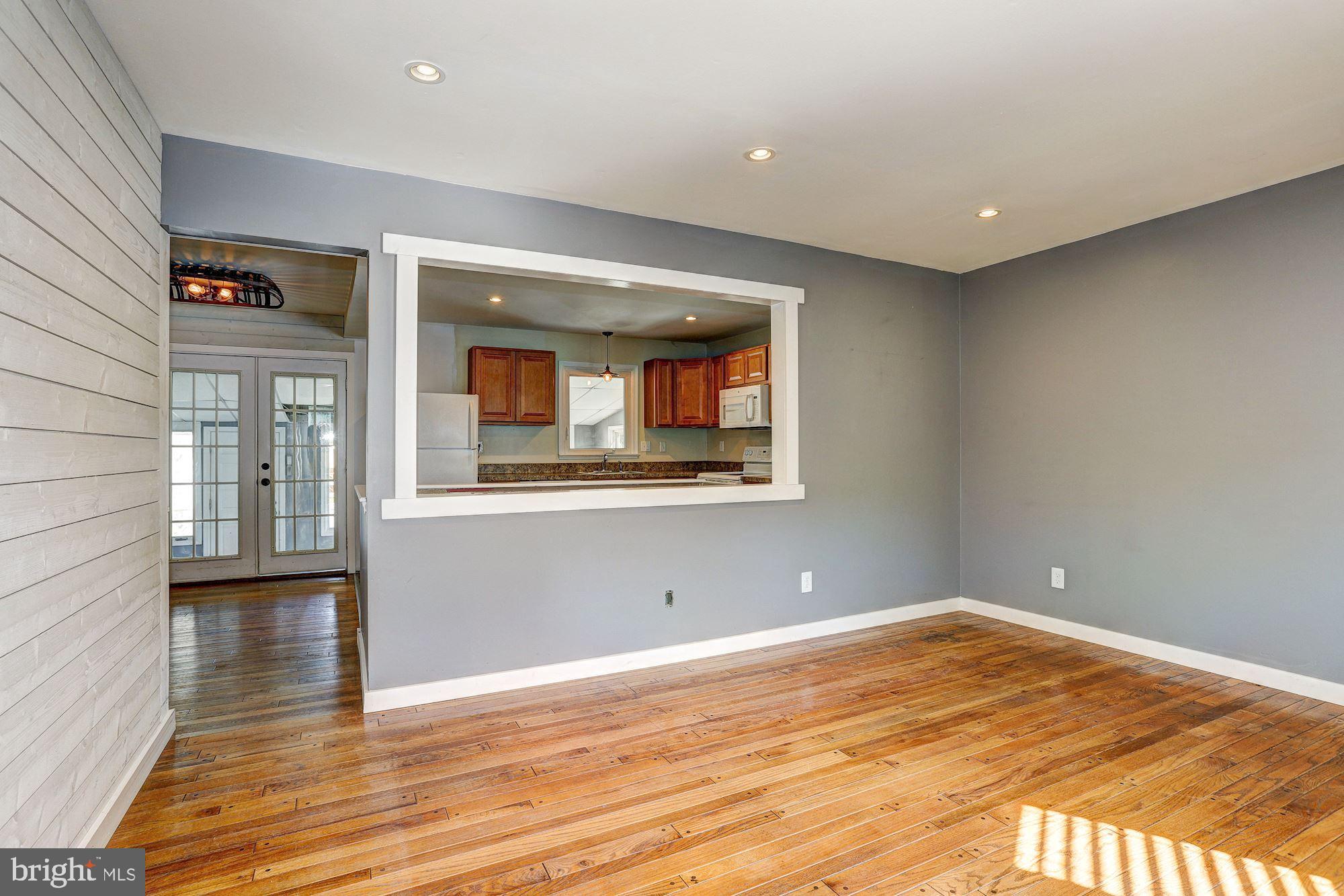1818 Benedict Road Westminster, MD 21157 - Photo 5 of 32 Living Room | Hardwood Floors