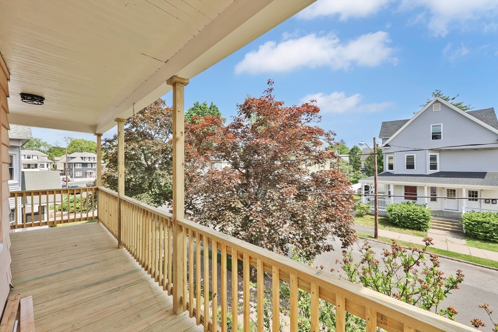 24 Hiawatha Street Springfield, MA 01108 - Photo 17 of 38